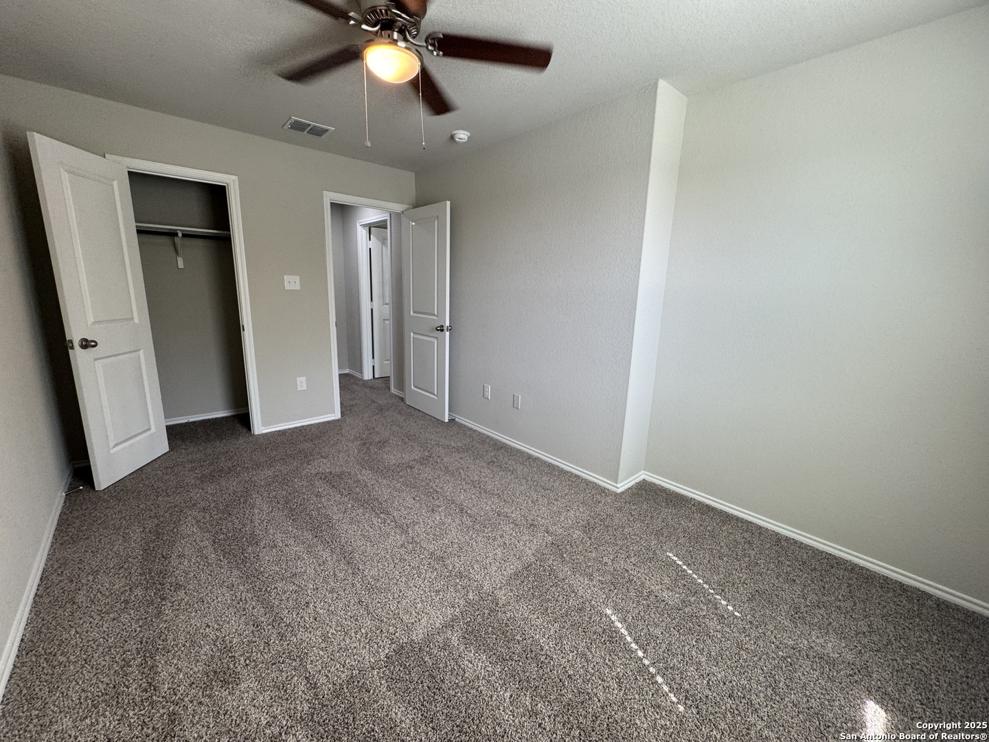 5330 Lisa Point Converse TX 78109