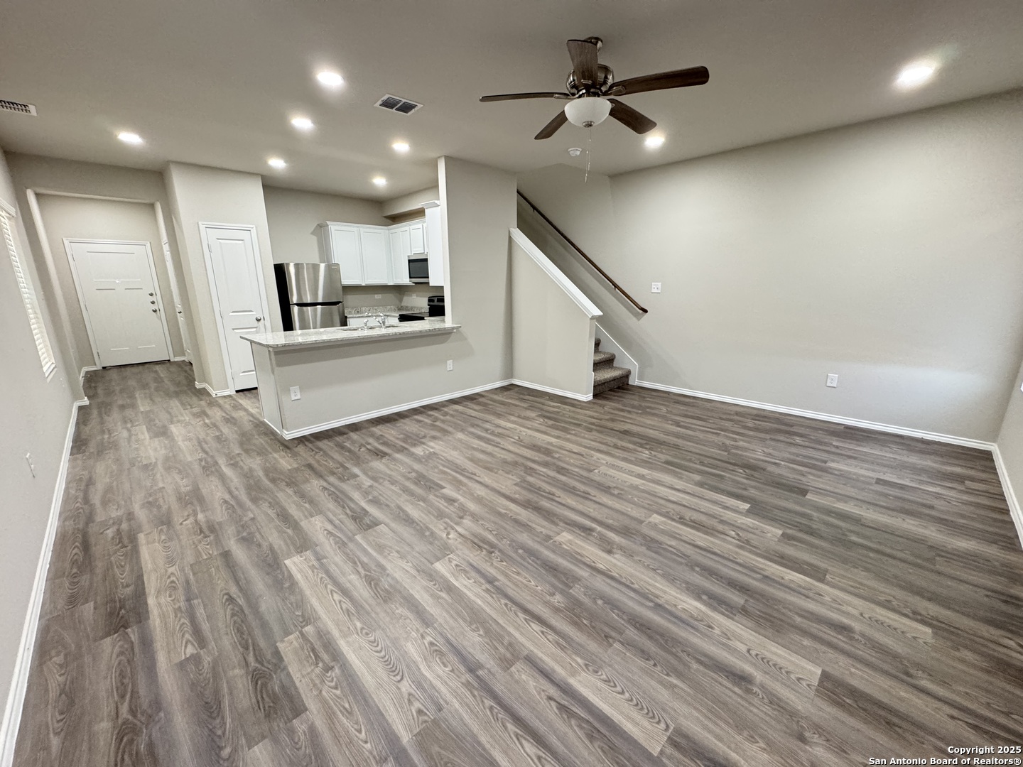 5330 Lisa Point Converse TX 78109