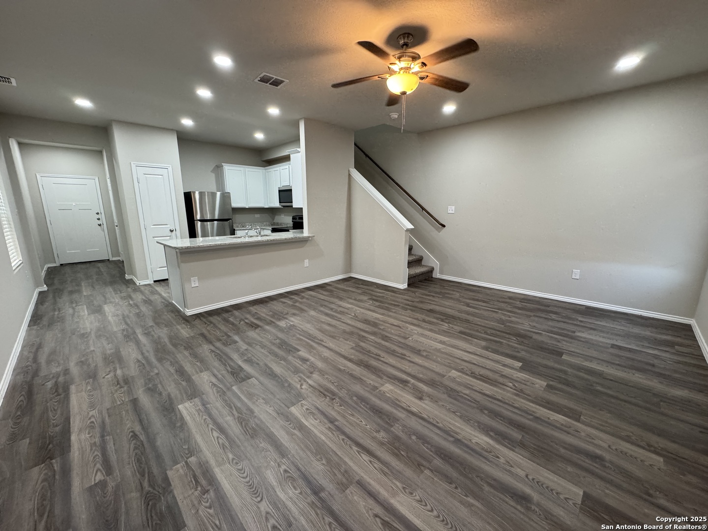 5330 Lisa Point Converse TX 78109
