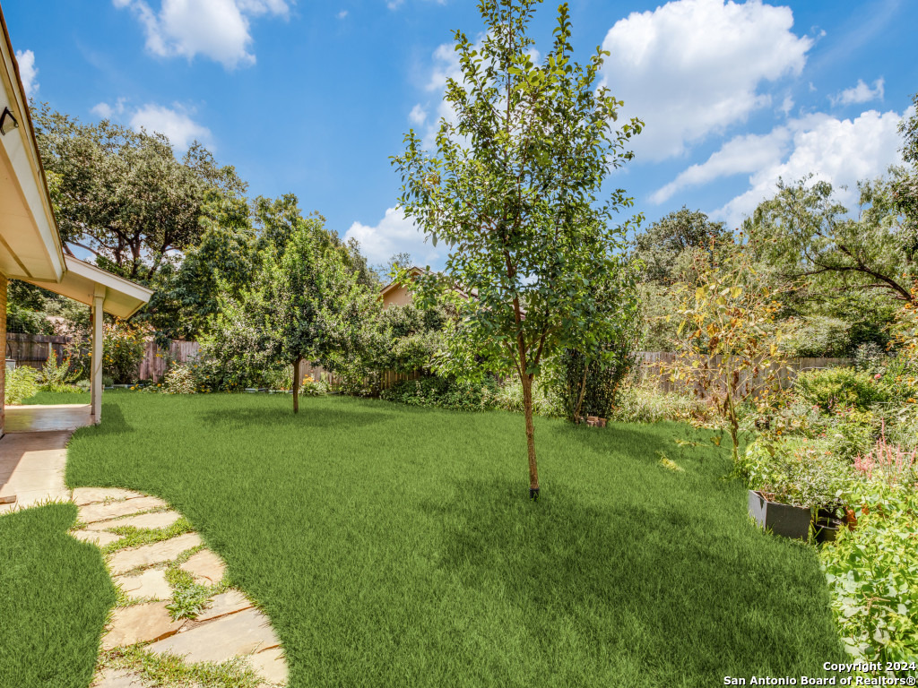 2702 Roundleaf Court San Antonio TX 78231