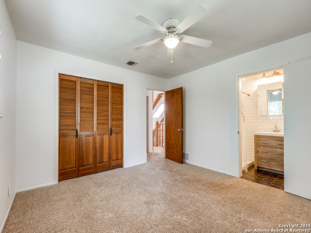 2702 Roundleaf Court San Antonio TX 78231