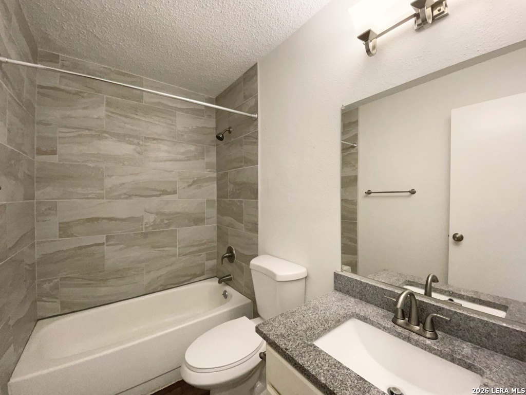 7678 Tarrasa San Antonio TX 78239