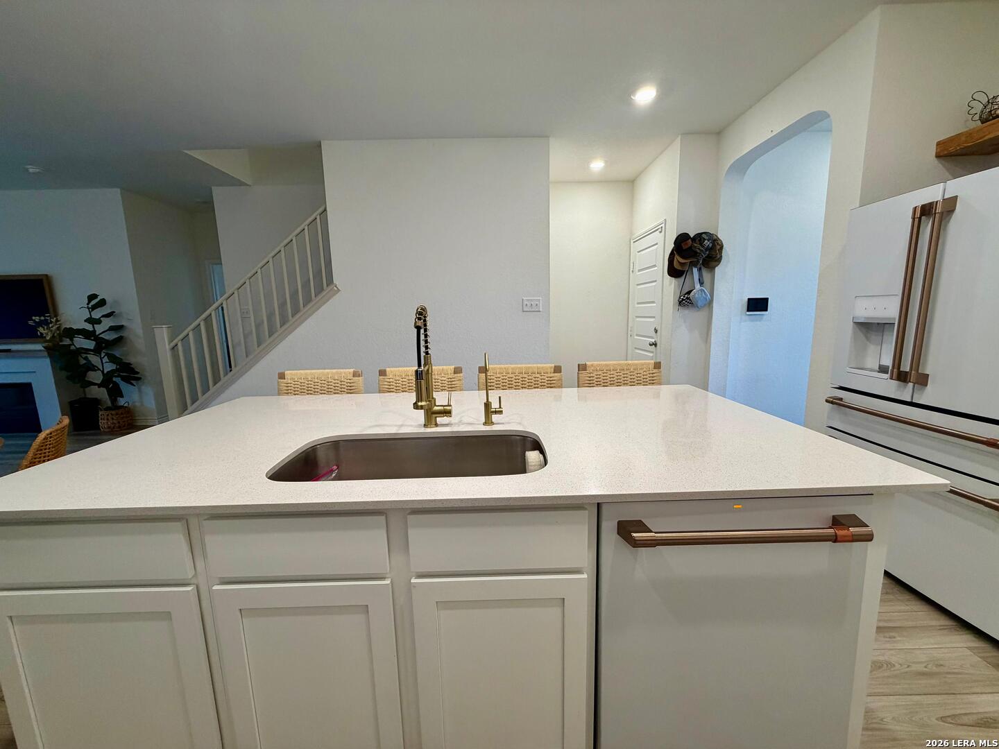 5024 Galvan Manor Converse TX 78109