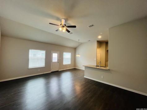 3406 Lindsay Lane Seguin TX 78155