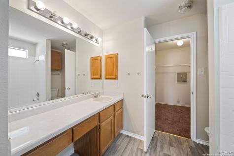 9311 Gillcross San Antonio TX 78250