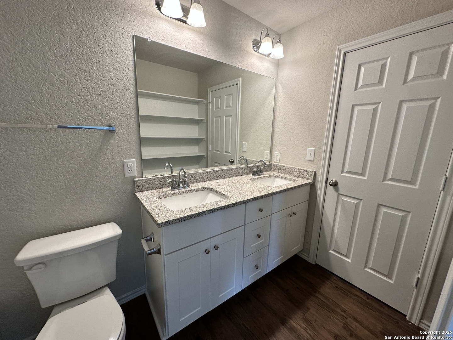 6735 Freedom Hills San Antonio TX 78242