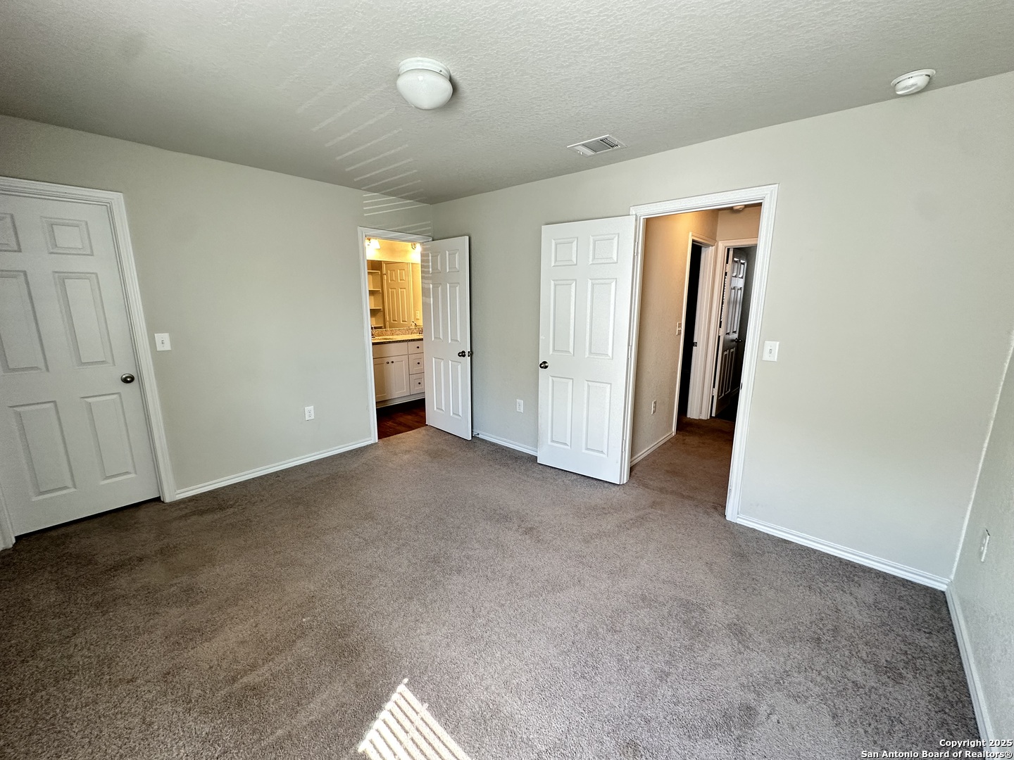 6735 Freedom Hills San Antonio TX 78242
