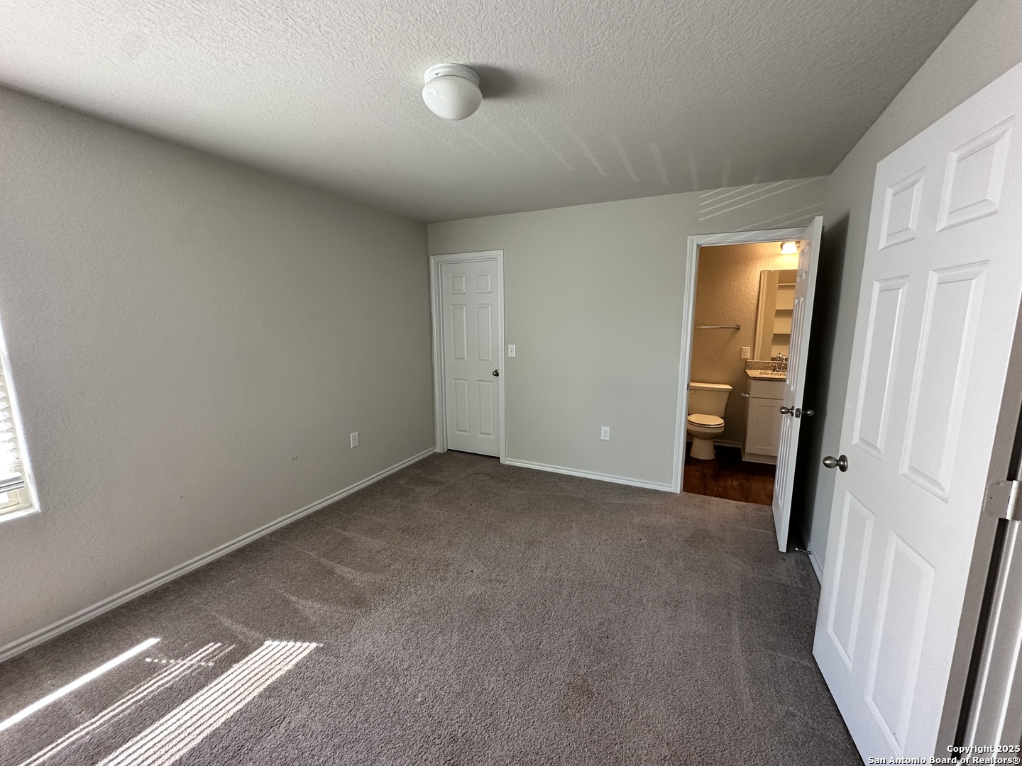 6735 Freedom Hills San Antonio TX 78242