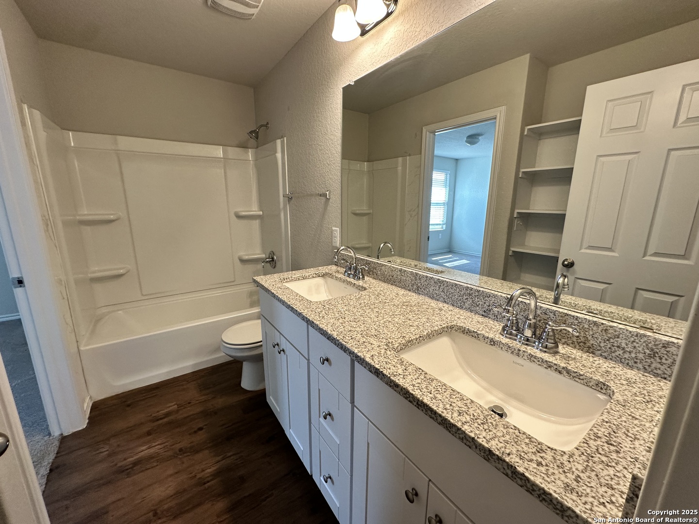 6735 Freedom Hills San Antonio TX 78242