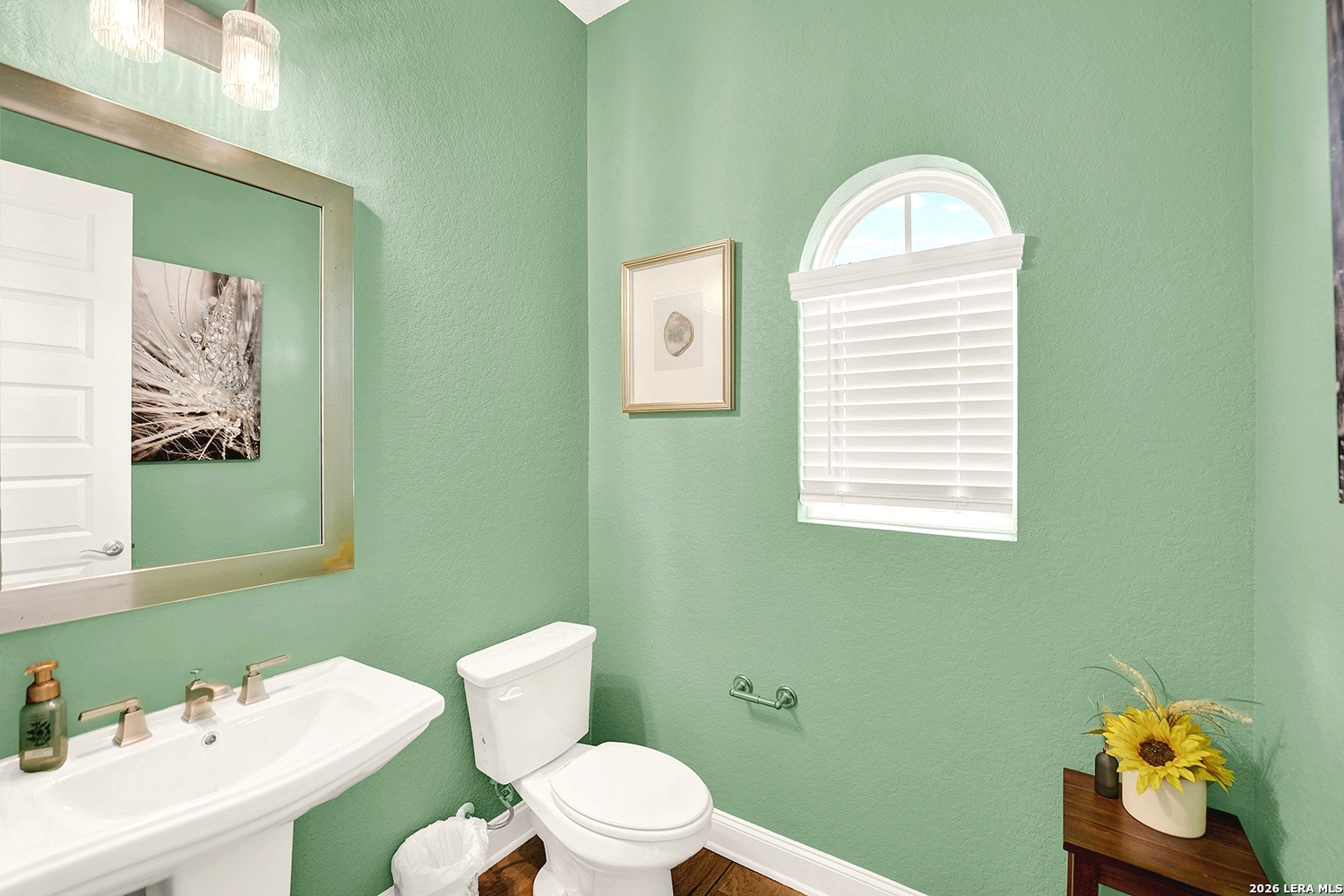 6826 Hallie Schertz TX 78154
