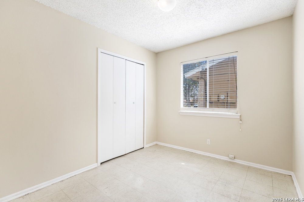 4718 Casa Oro Street San Antonio TX 78233