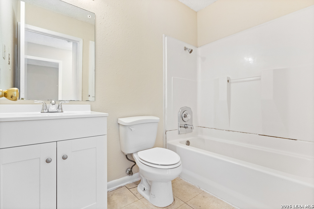 4718 Casa Oro Street San Antonio TX 78233