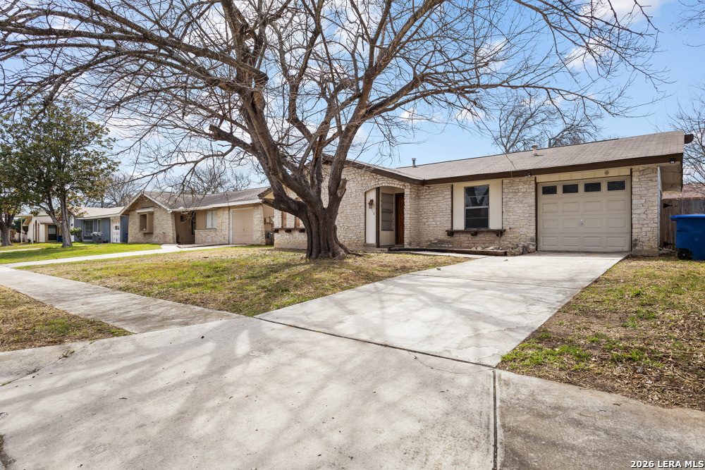 4718 Casa Oro Street San Antonio TX 78233