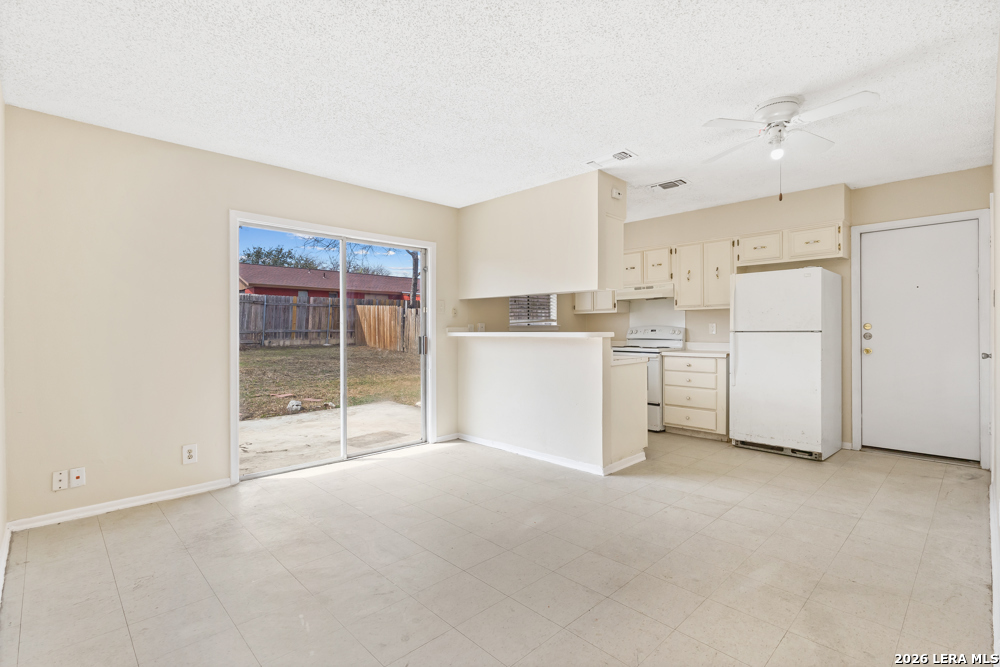 4718 Casa Oro Street San Antonio TX 78233