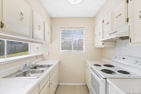 4718 Casa Oro Street San Antonio TX 78233