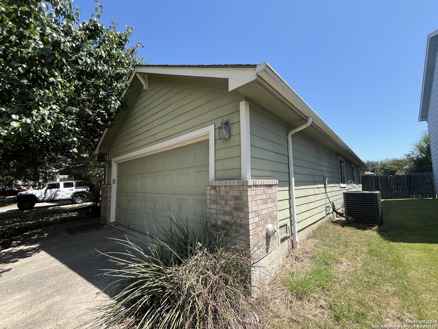 112 Happy Trail Cibolo TX 78108