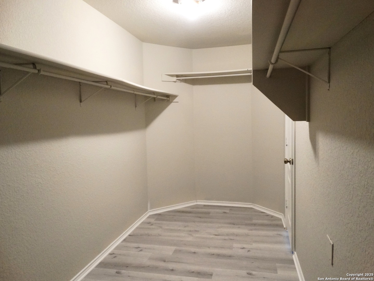 10619 Barbwire Pass San Antonio TX 78254