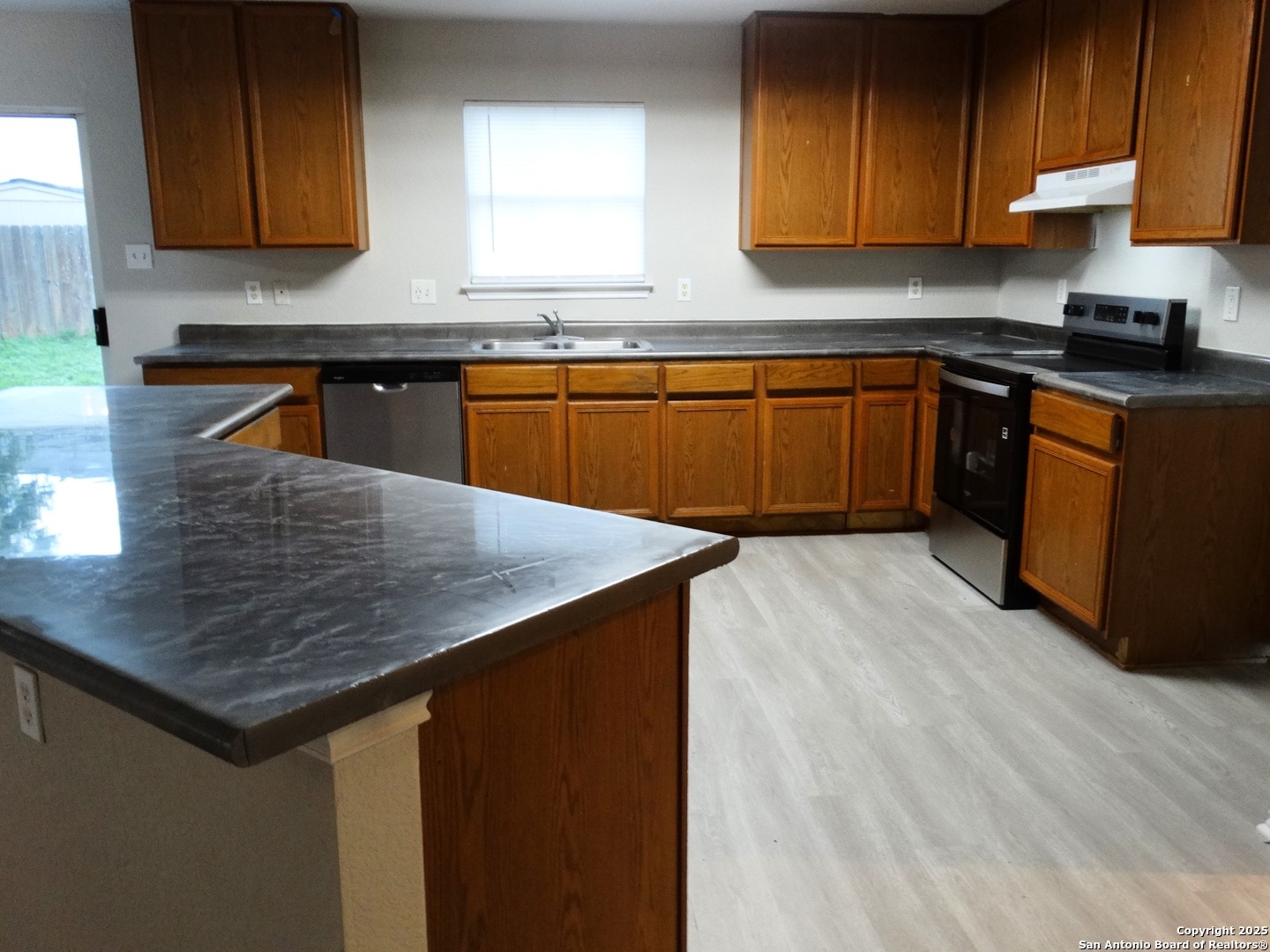 10619 Barbwire Pass San Antonio TX 78254