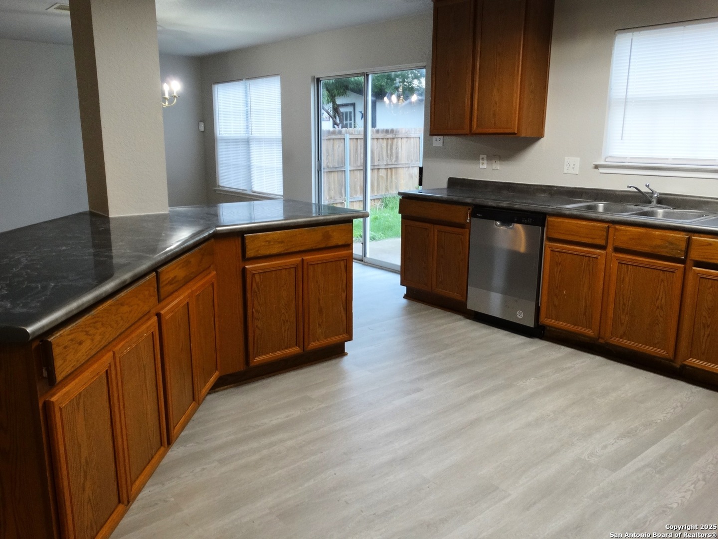 10619 Barbwire Pass San Antonio TX 78254