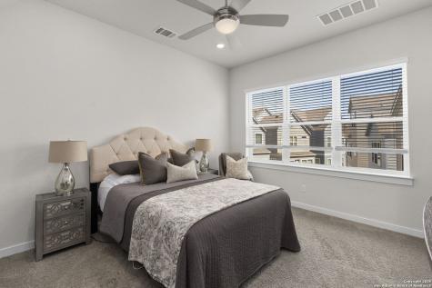 5843 Whitby San Antonio TX 78240