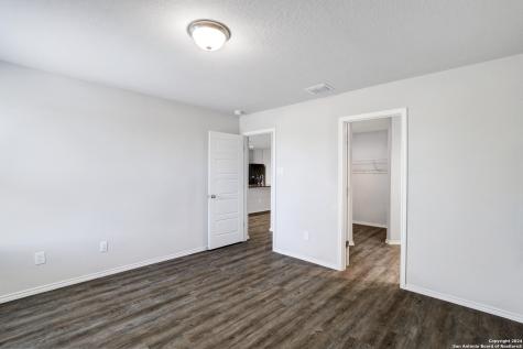 6023 Macdona Ridge San Antonio TX 78252