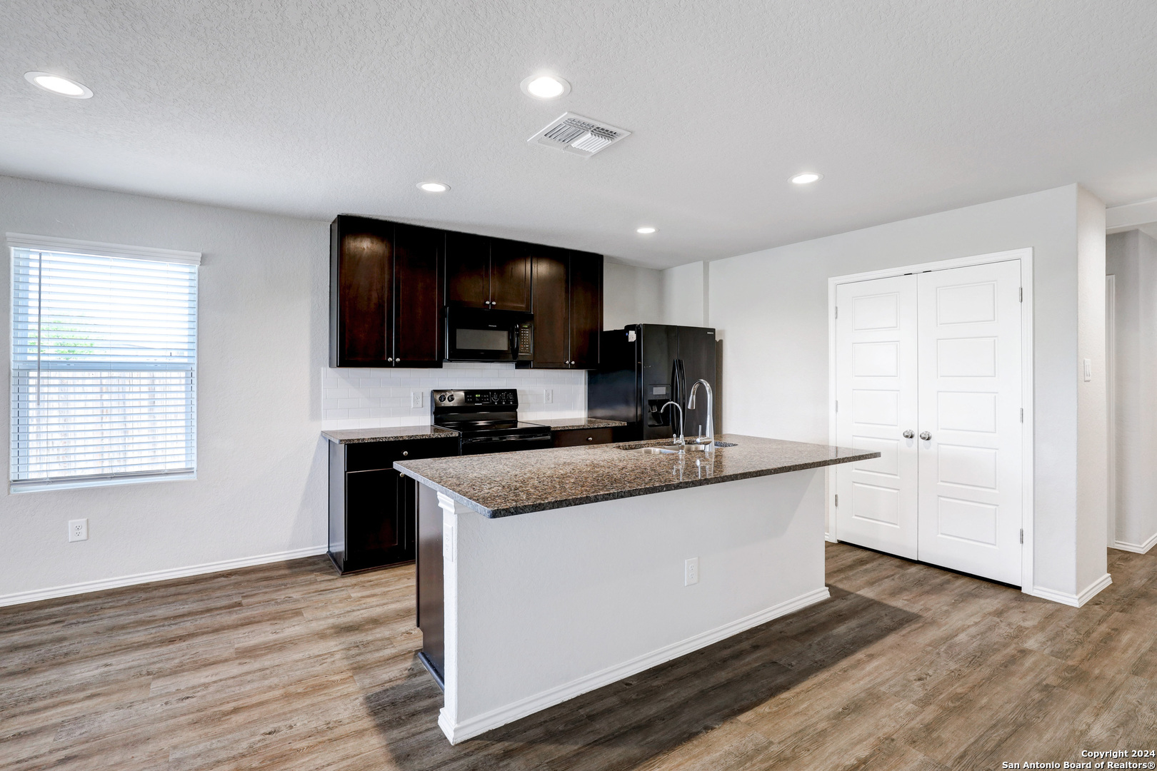 6023 Macdona Ridge San Antonio TX 78252