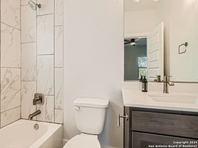 7905 Southlake Pass San Antonio TX 78235