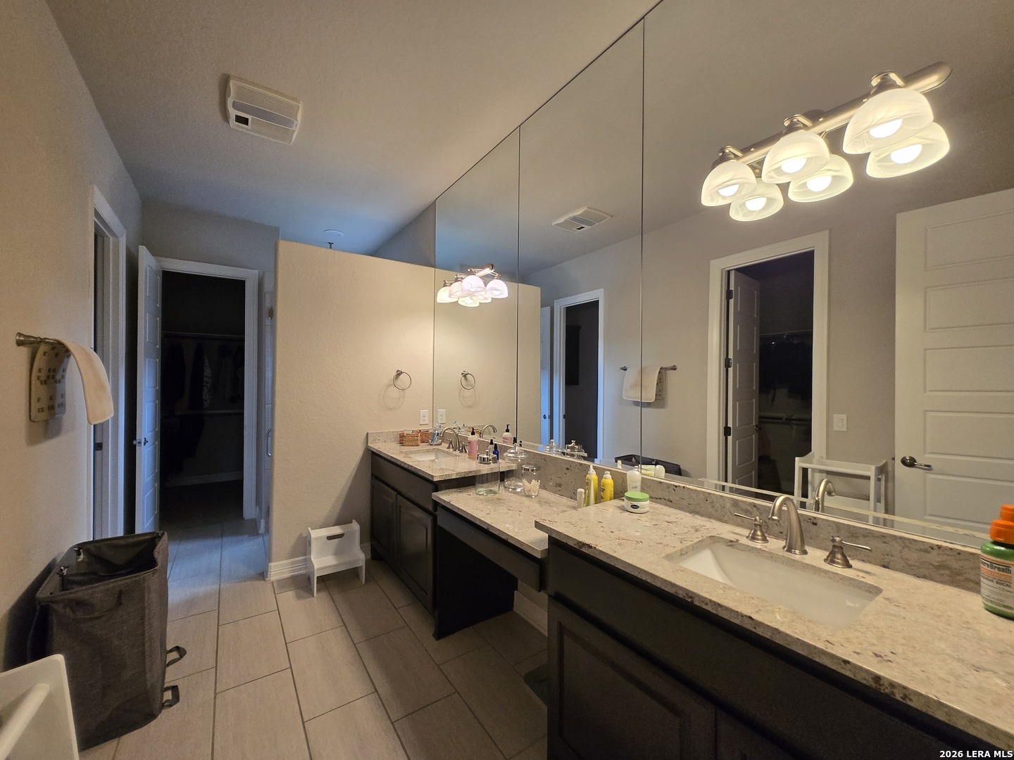 1215 Via SE Villa San Antonio TX 78260