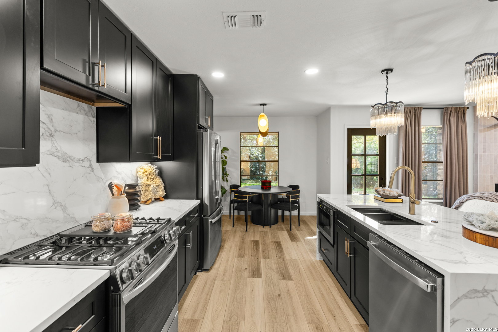 2822 Low Oak Street San Antonio TX 78232