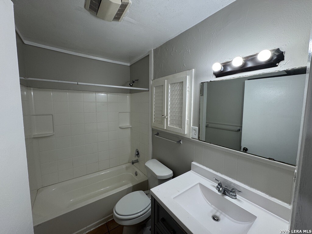 6106 Cedar Valley San Antonio TX 78242