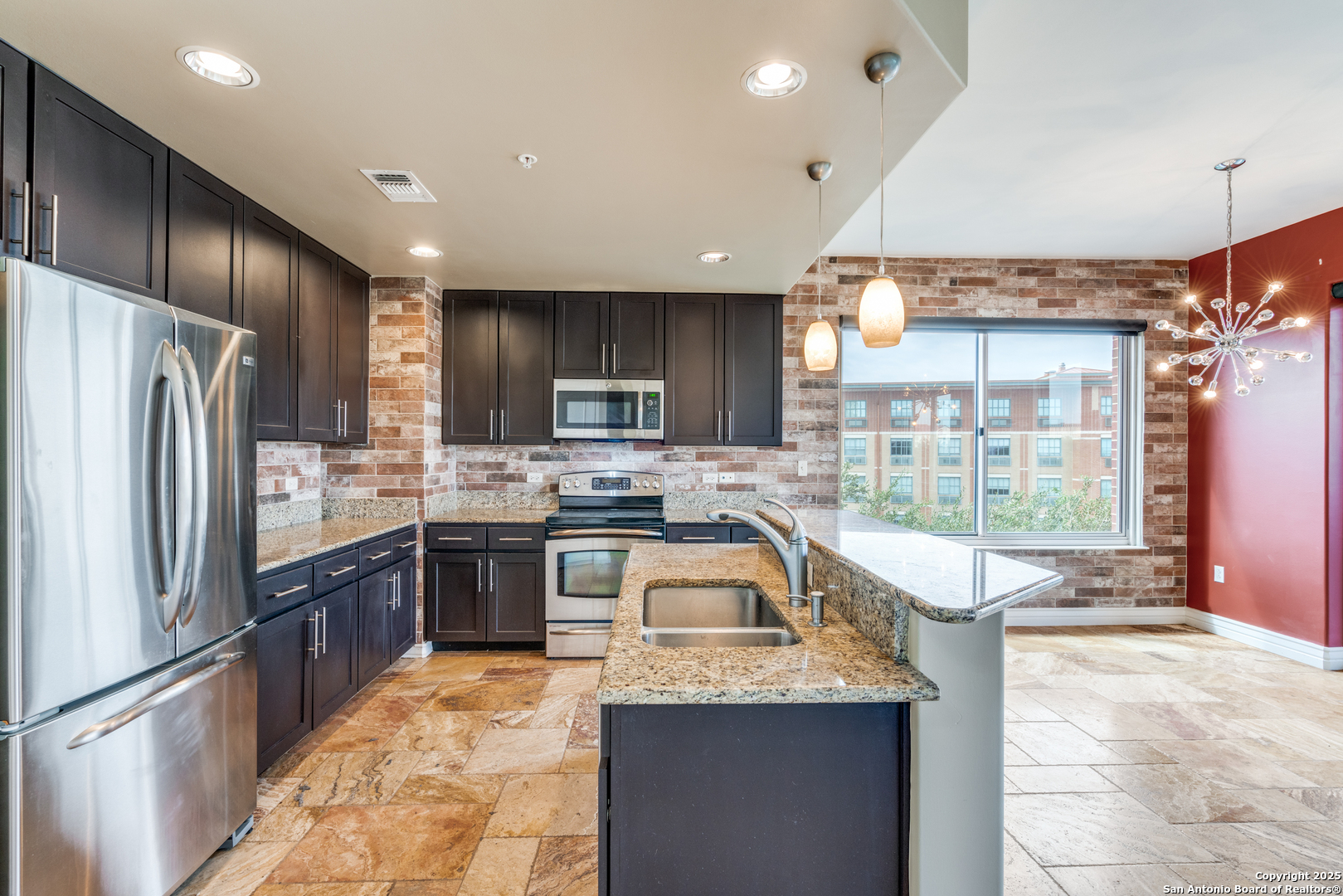 215 N Center Street San Antonio TX 78202