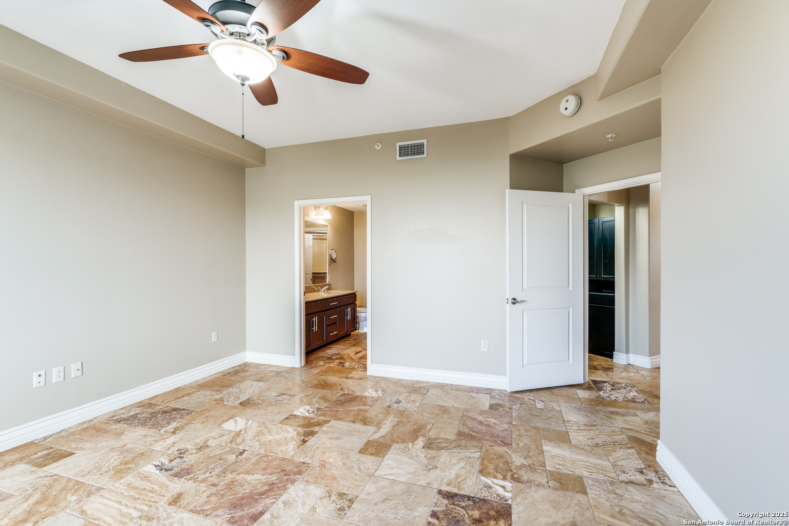 215 N Center Street San Antonio TX 78202