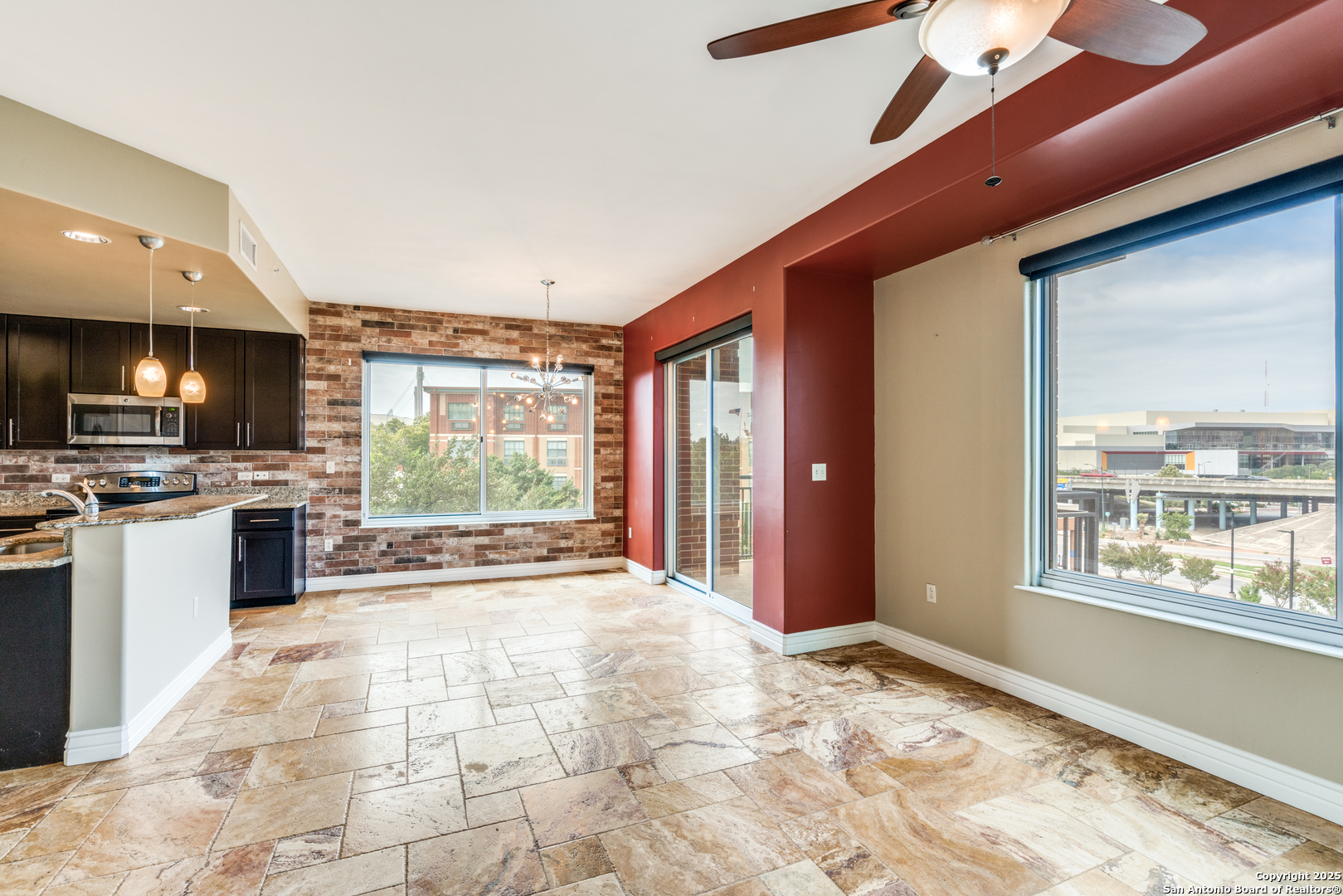 215 N Center Street San Antonio TX 78202