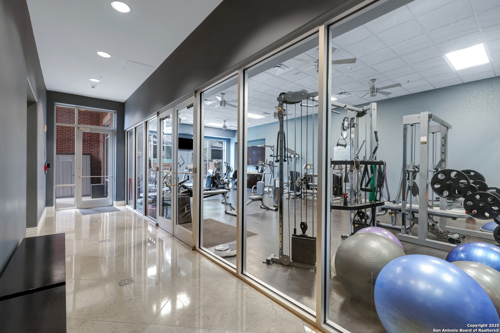 215 N Center Street San Antonio TX 78202