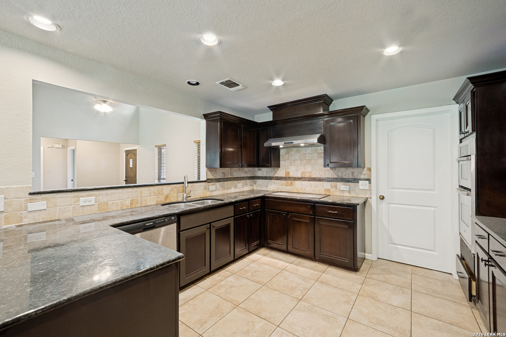 16115 Wolf Creek San Antonio TX 78232