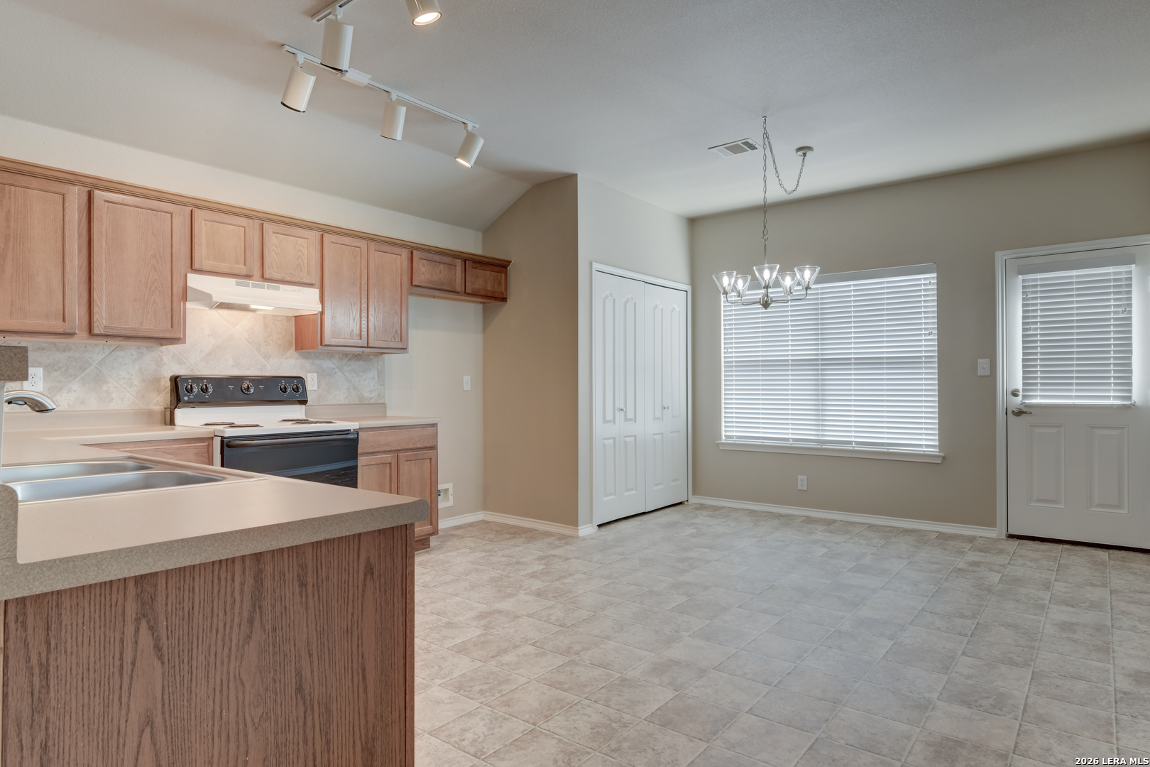 7219 Painter San Antonio TX 78240