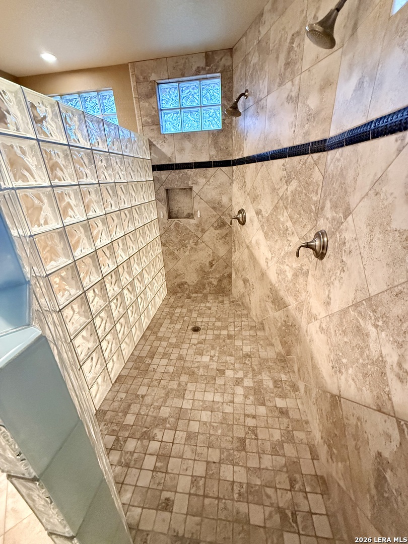 1923 Pebble Beach Road Lakehills TX 78063