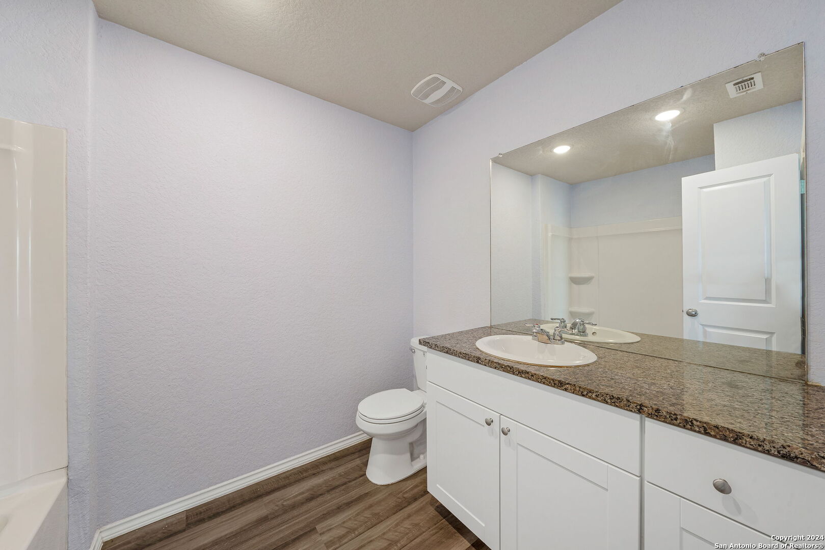 7058 Dominic Valley San Antonio TX 78242