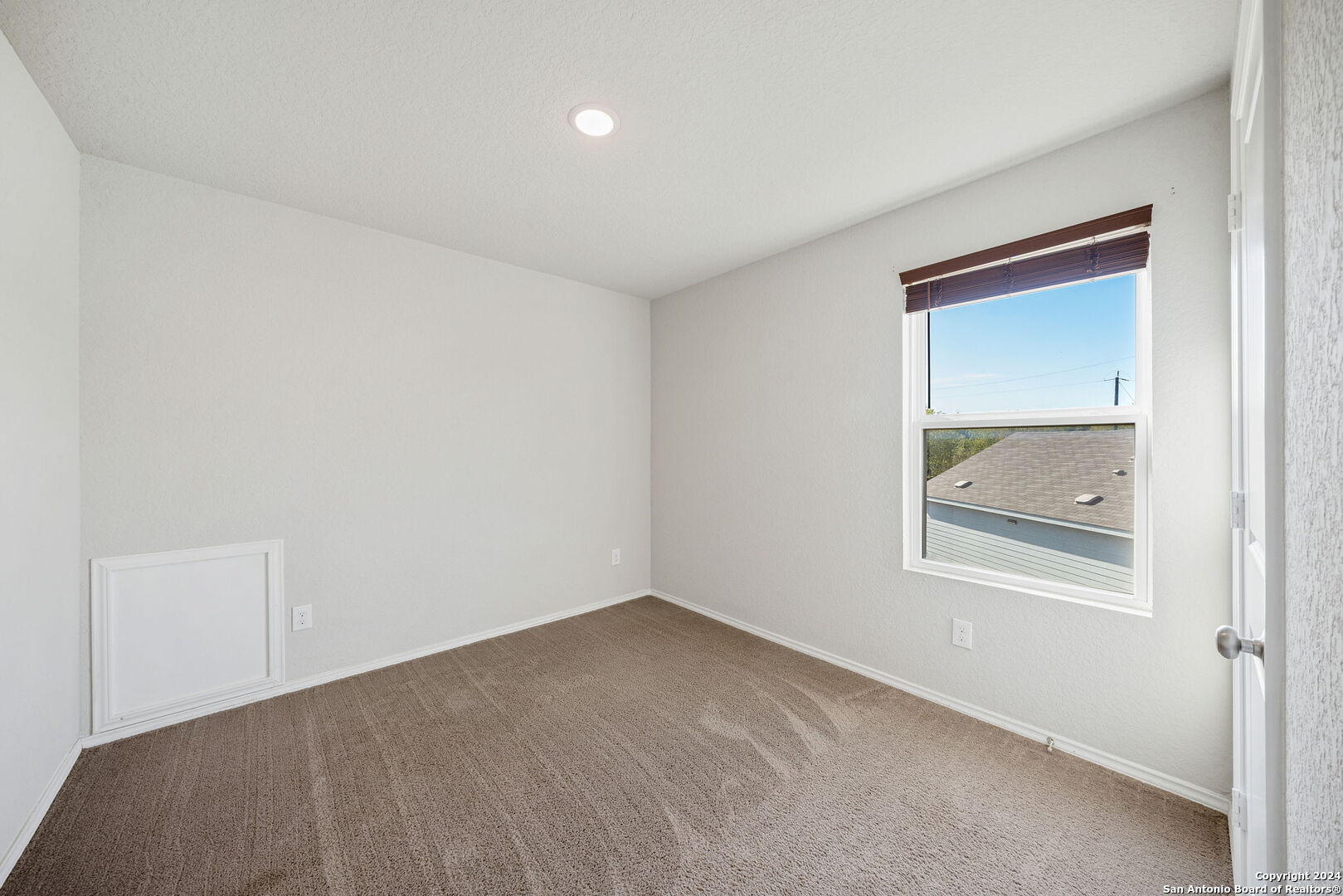 7058 Dominic Valley San Antonio TX 78242