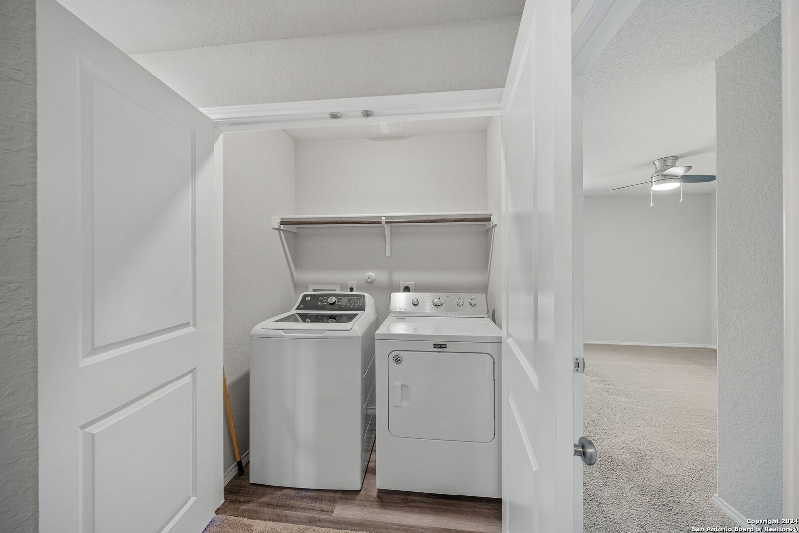 7058 Dominic Valley San Antonio TX 78242