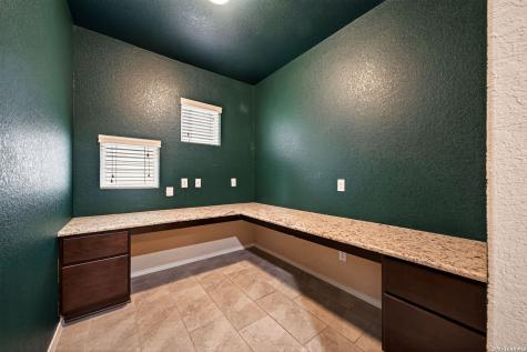 8311 Prickly Oak San Antonio TX 78223