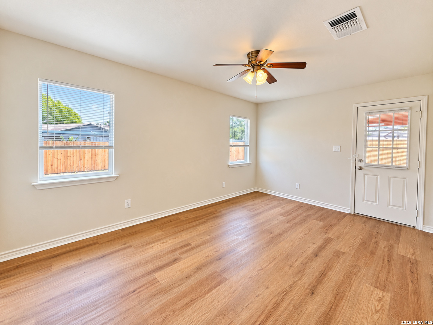 8802 New World San Antonio TX 78239