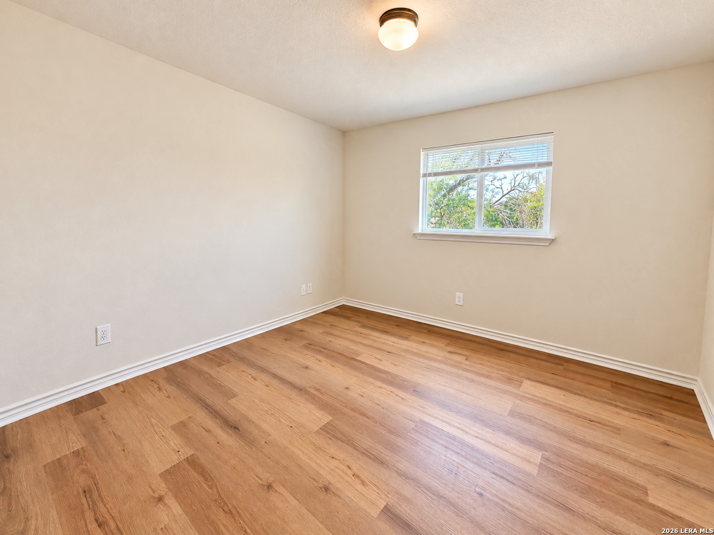 8802 New World San Antonio TX 78239
