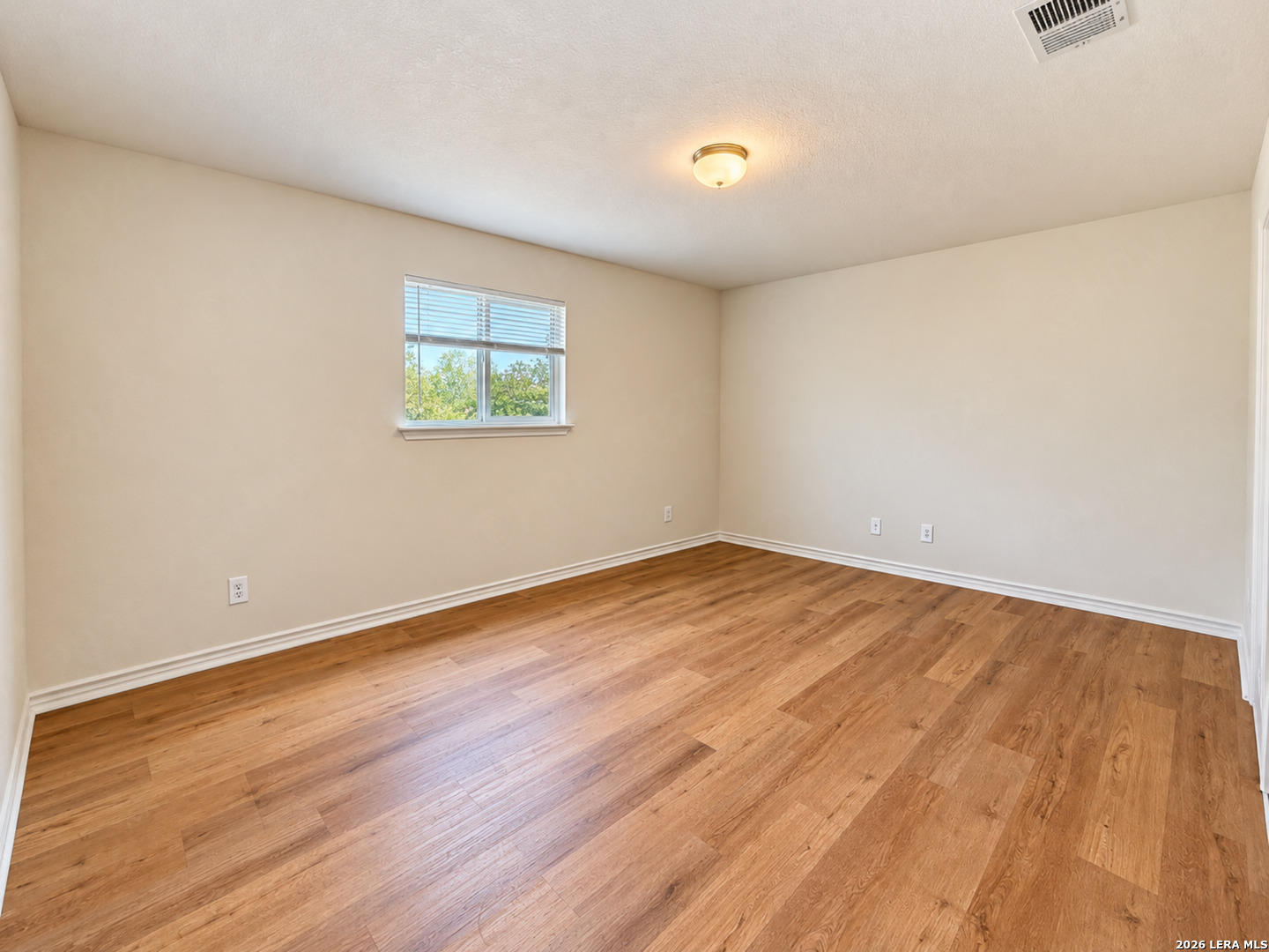8802 New World San Antonio TX 78239