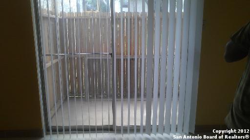 5806 Shadow Glen San Antonio TX 78240