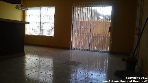5806 Shadow Glen San Antonio TX 78240
