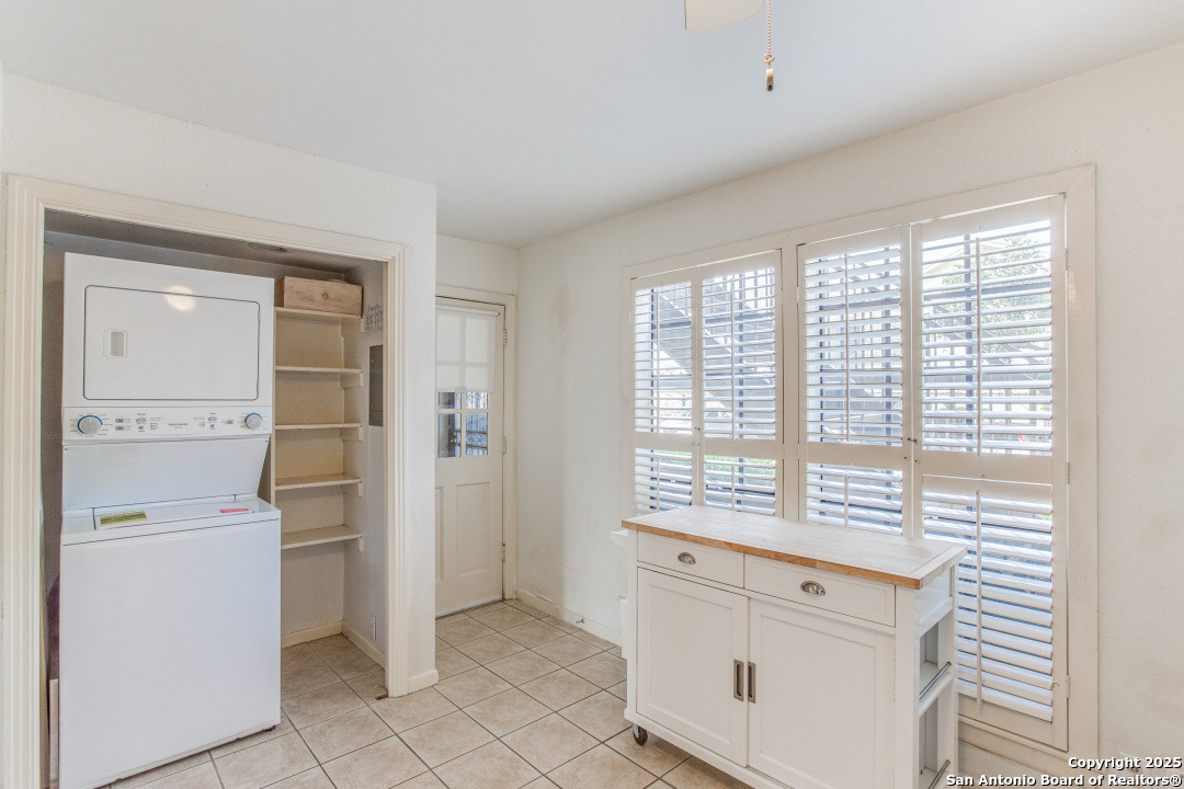 165 W Rampart Drive San Antonio TX 78216