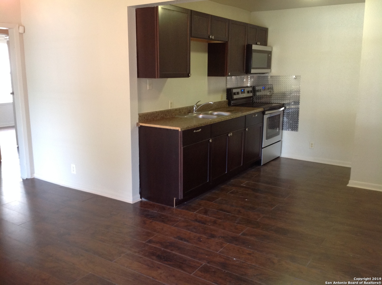 206 Hub Avenue San Antonio TX 78220