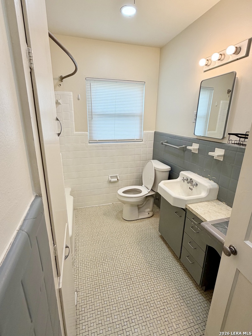 507 Exeter Road San Antonio TX 78209