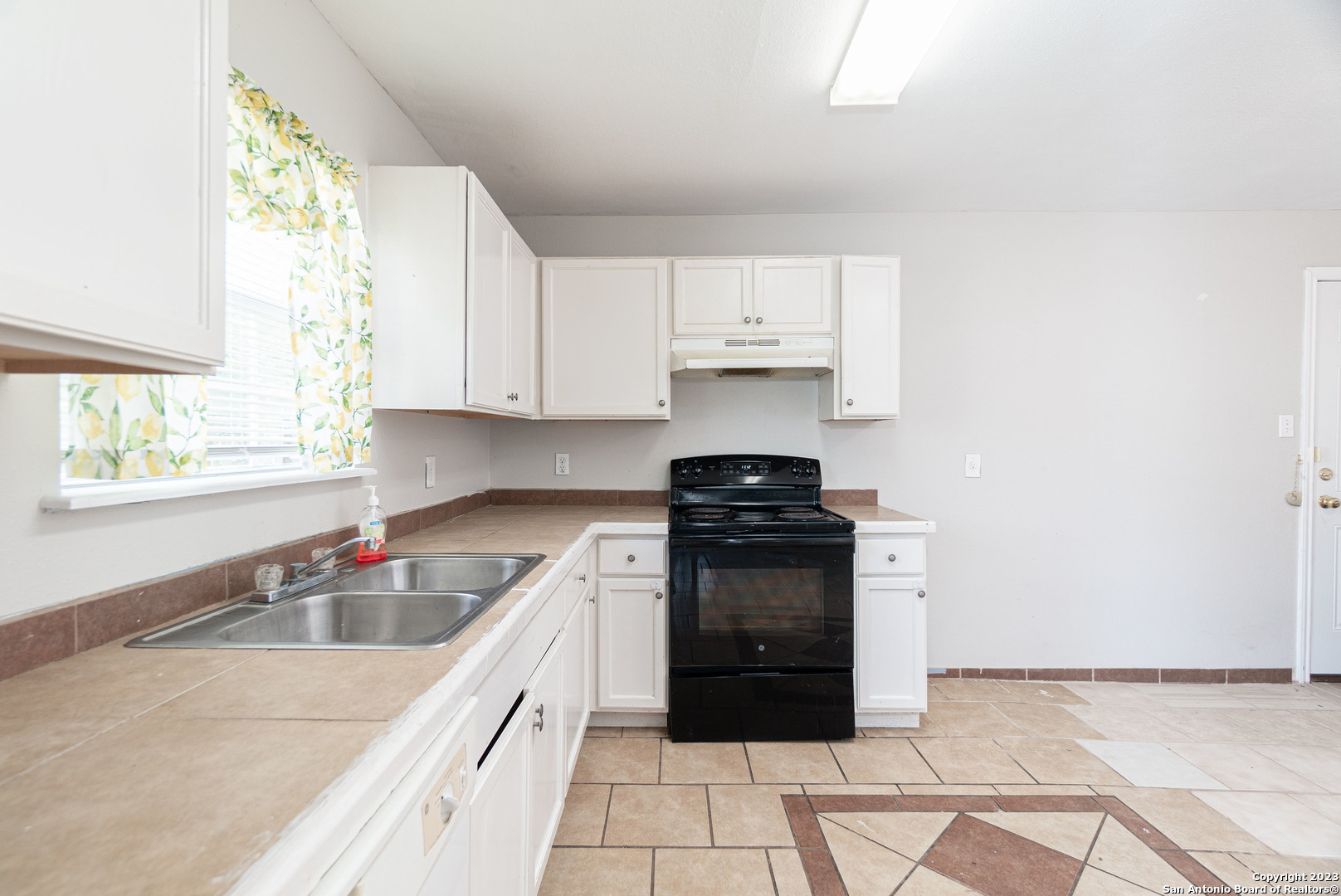 217 Elmo Avenue San Antonio TX 78225